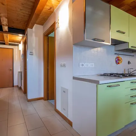 Gervasutta Hospital Apt W/ Private Parking! Appartamento *
