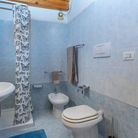 Gervasutta Hospital Apt W/ Private Parking! * אודינה